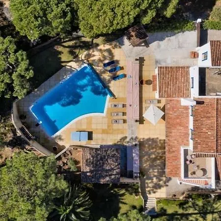 Villa Sleeps 12 With Pool Air Con And Wifi *