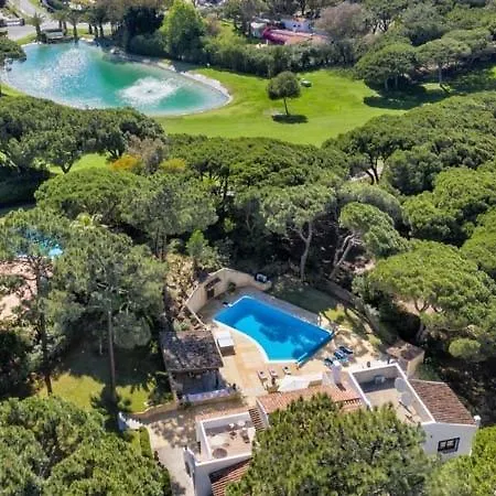 Villa Sleeps 12 With Pool Air Con And Wifi